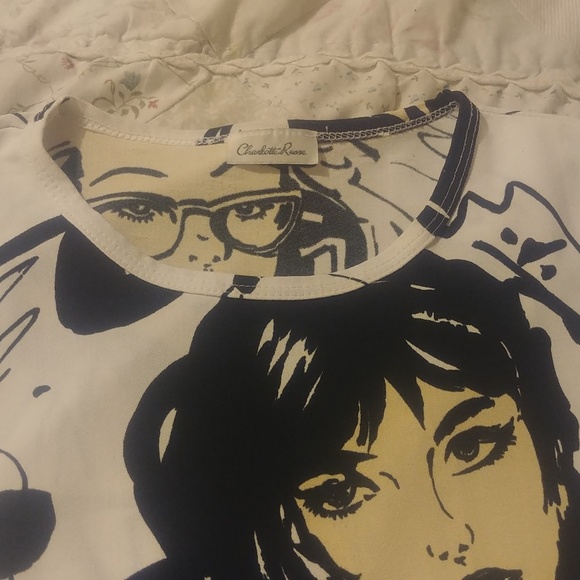 *Two tops - Picture 4 of 4